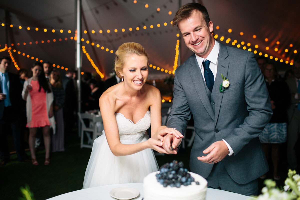 Liam & Ginna Cutting Cake